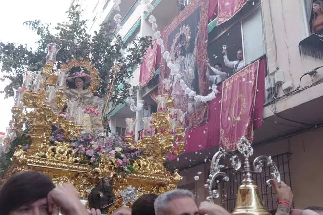 La procesión de la Divina Pastora por el barrio de Capuchinos, en imágenes