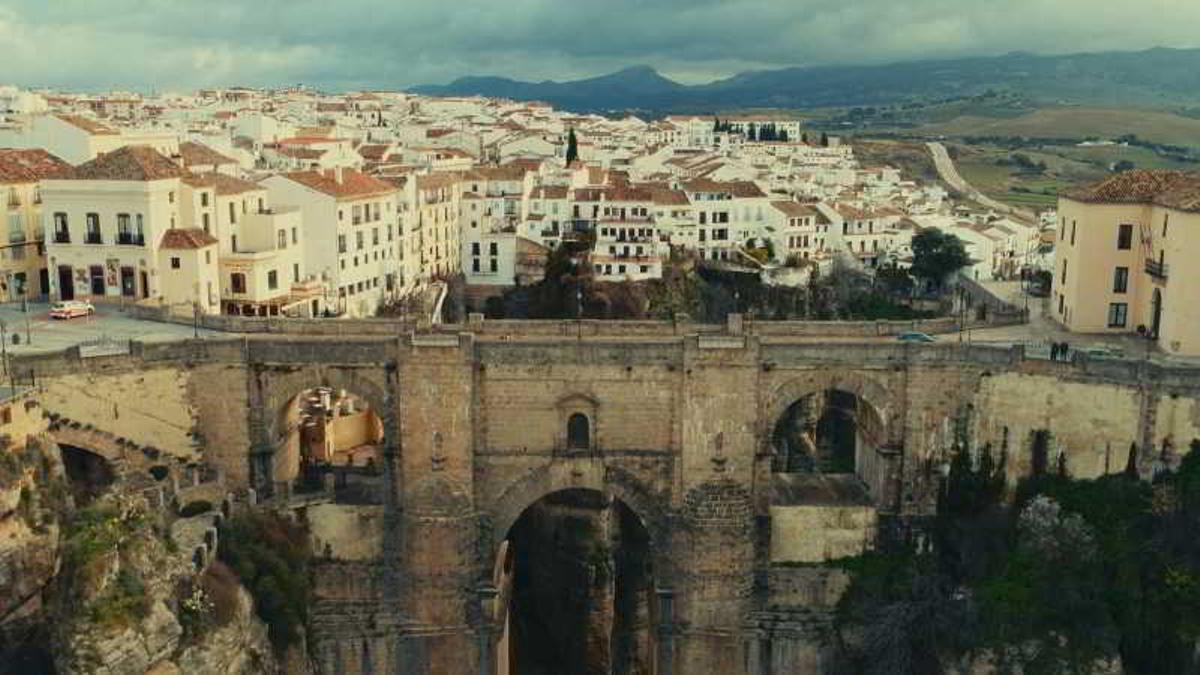 Imagen del Puente de Ronda en 'Shelter. El protector'