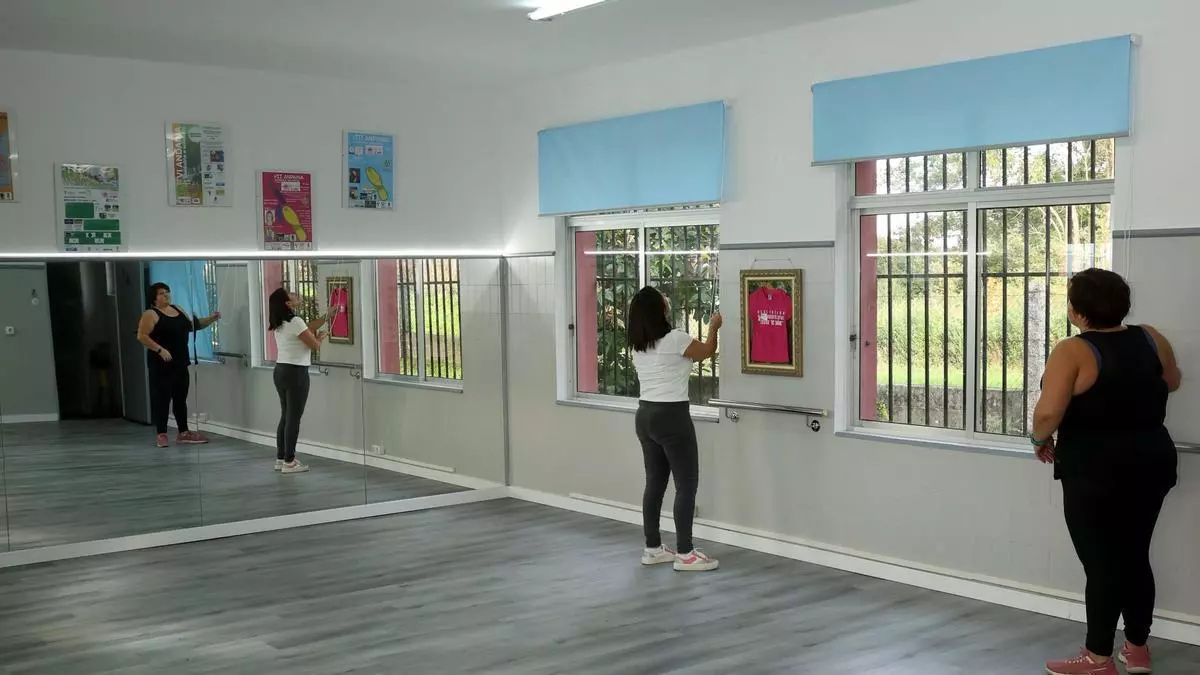 As Saíñas de Cambados corona la mejora de su sede con 10.000 euros de ayuda