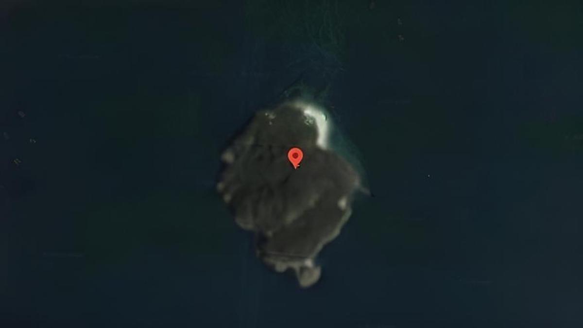 ¿Por qué esta isla 'secreta' de las Rías Baixas está pixelada por Google?