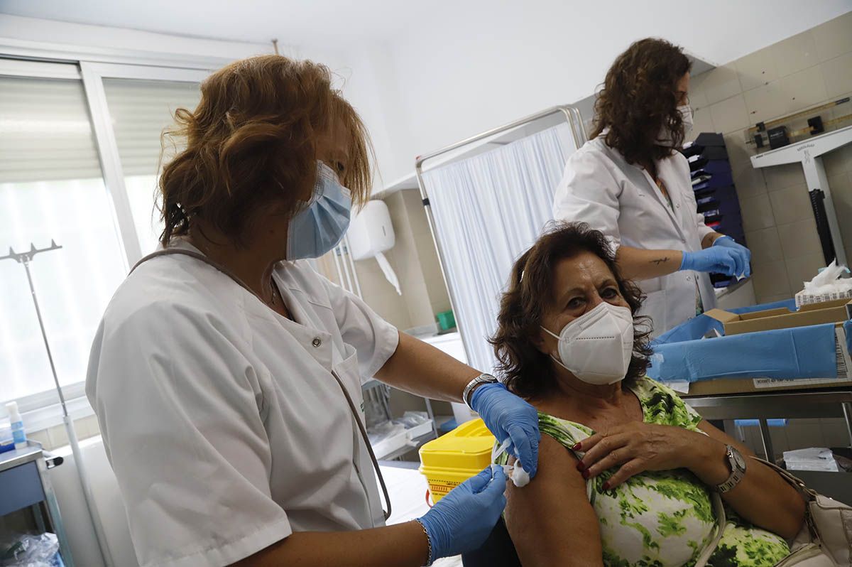 Vacunación en el Centro de Salud de Fuensanta