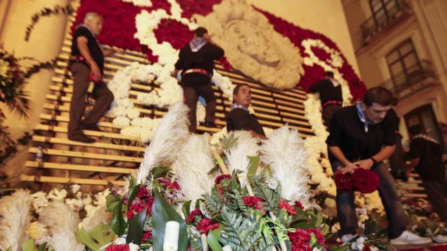 Ofrenda de flores el año pasado