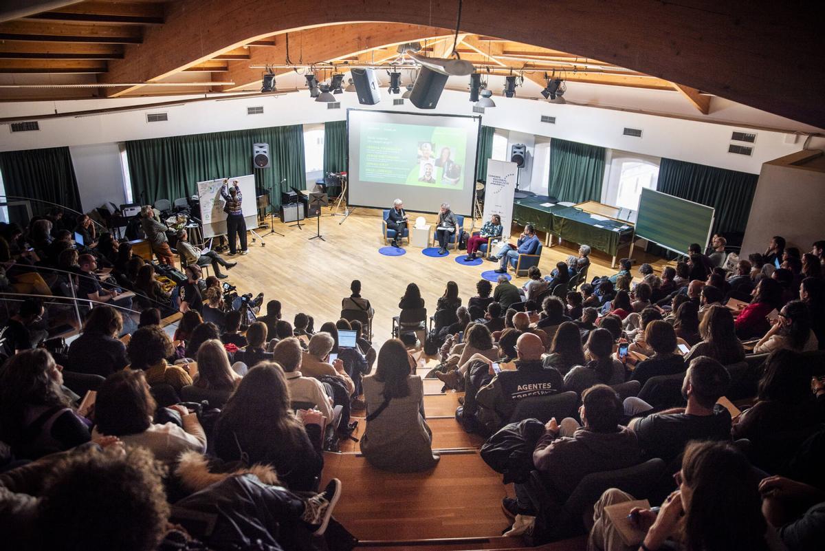L'auditori del Conservaori de Música, ple durant el congrés