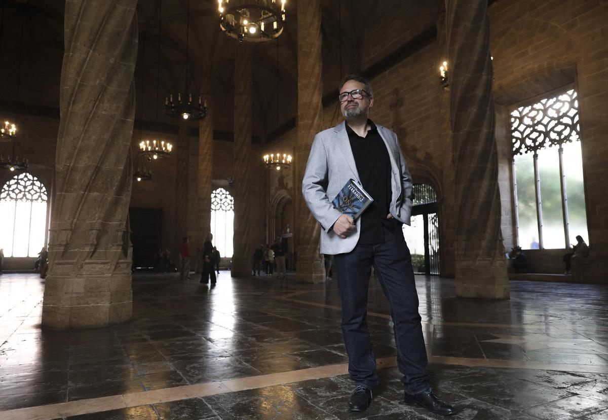 Juan Francisco Ferrandiz, autor del libro 'La Lonja de la seda'