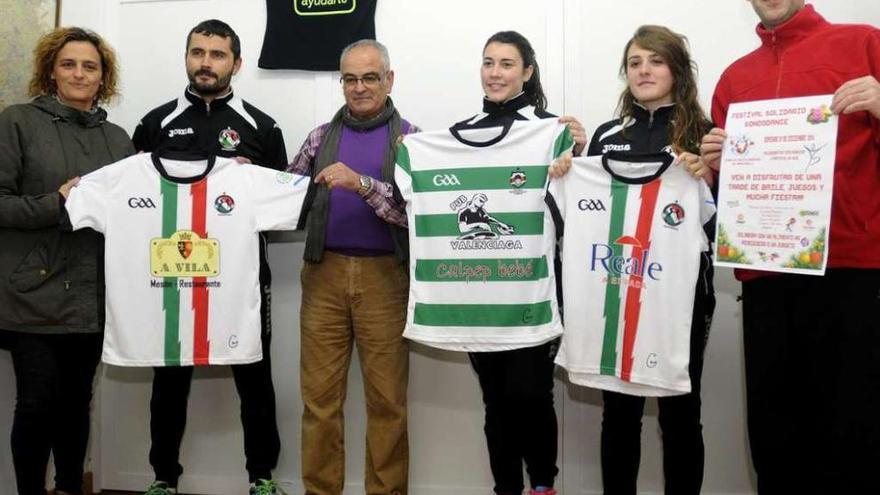 La presentación del evento tuvo lugar en la sede estradense de Cáritas Diocesana. // Bernabé/Javier Lalín