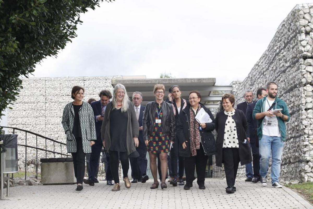 Mary Beard visitando la Villa Romana de Veranes Mary Beard visitando la Villa Romana de Veranes