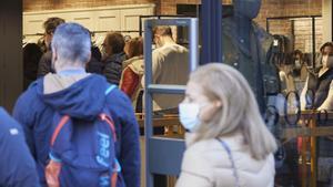 Les vendes del comerç minorista moderen la seva pujada el febrer fins a l’1,7%