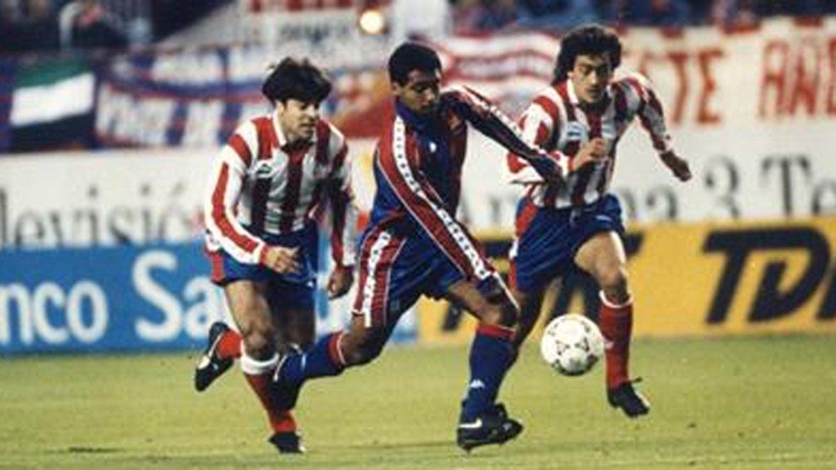 Romario, figura del FC Barcelona, anotó un hat-trick en el Calderón en 1993 pero no sirvió de nada...