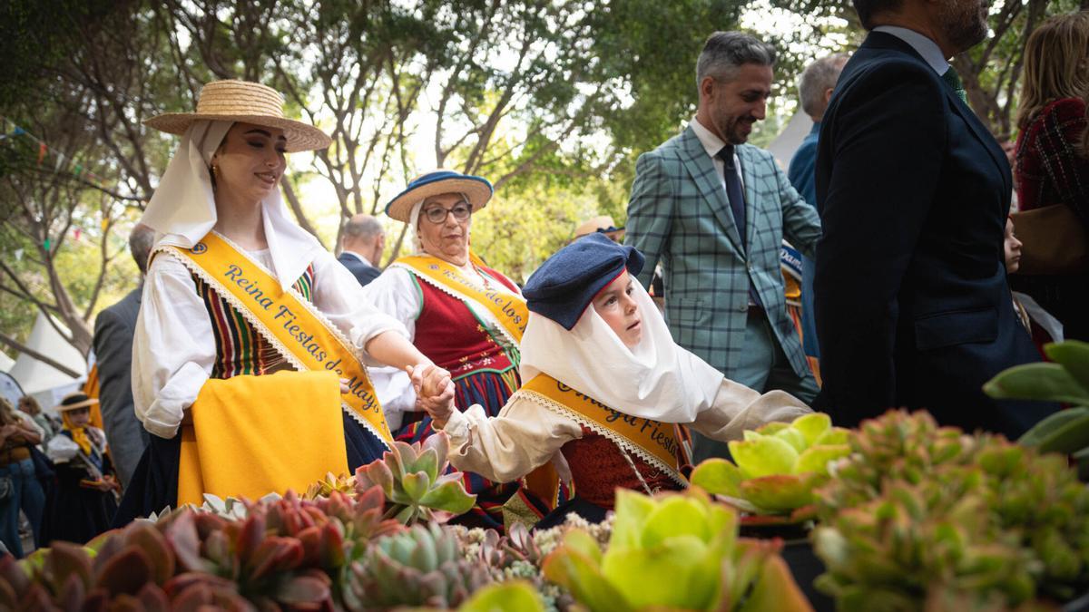 Inauguración de la exposición de flores y artesanía del Parque García Sanabria