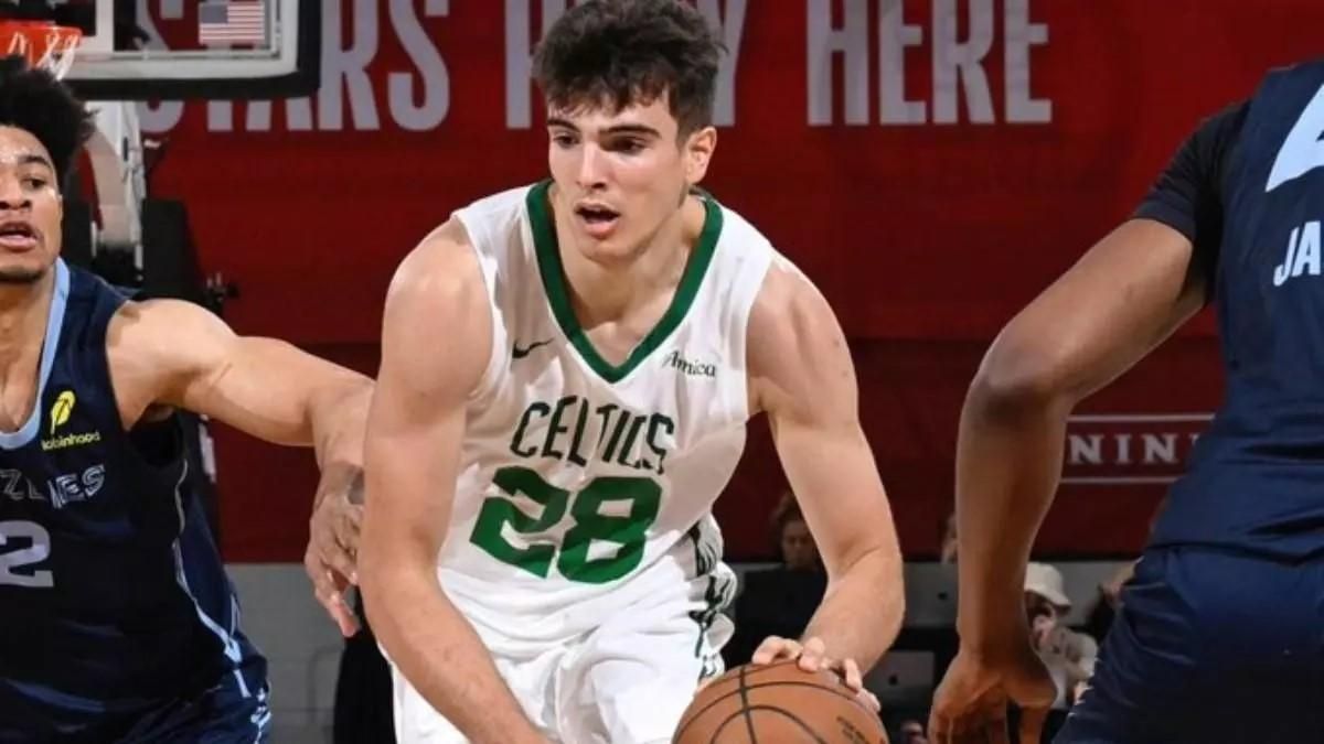 Hugo González, con los Boston Celtics en la Summer League.