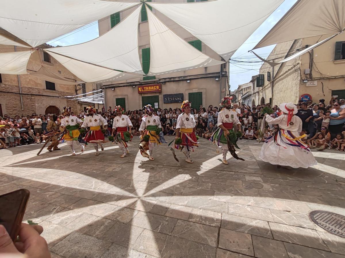 Las imágenes del baile de los Cossiers de Algaida