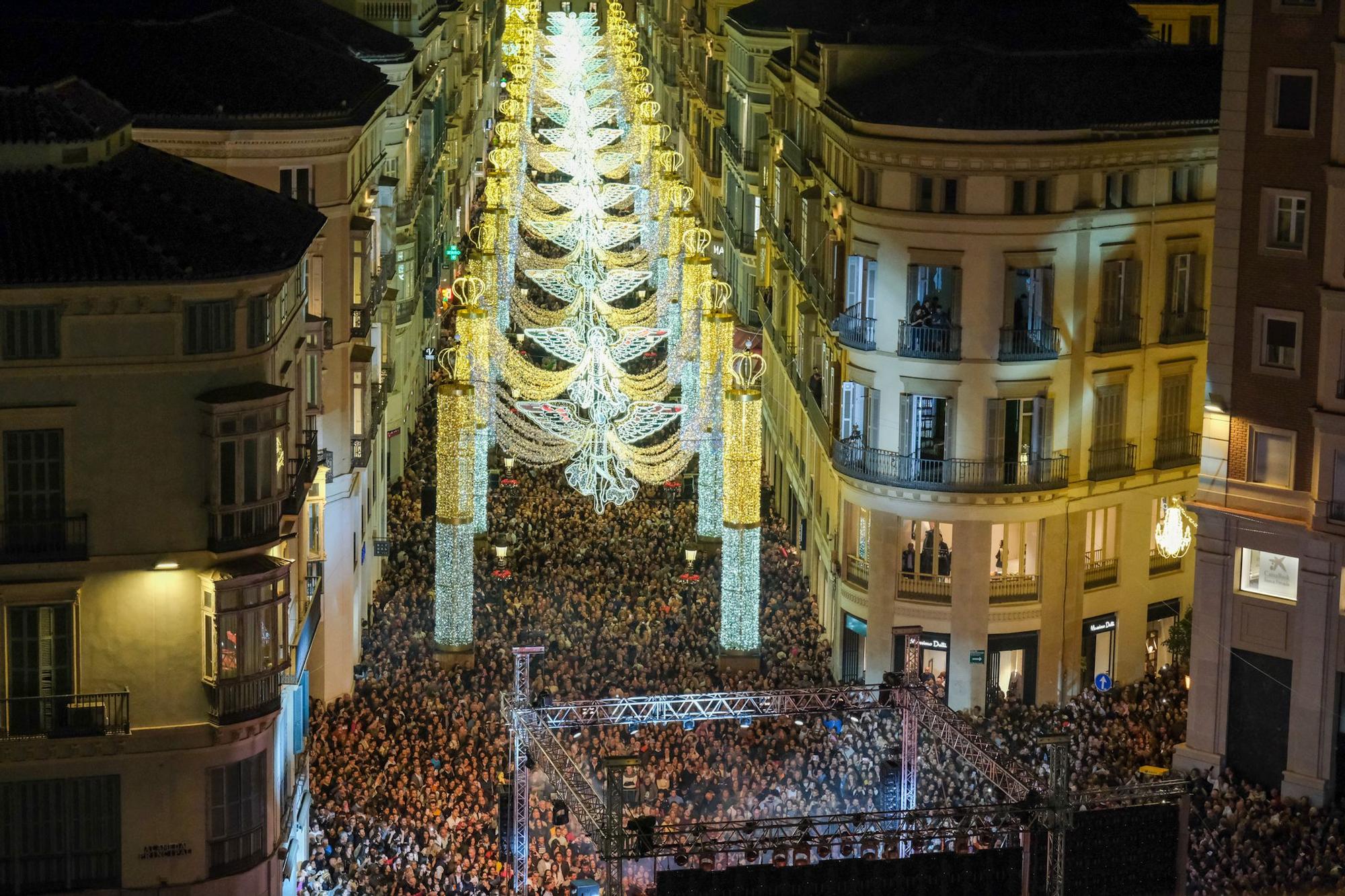 Navidad en Málaga | La calle Larios enciende sus luces de Navidad