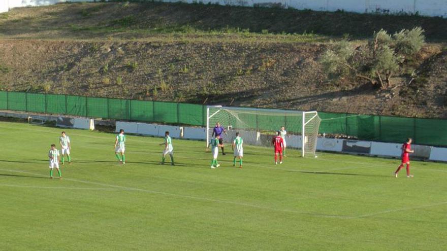 Una imagen de El Maulí durante un partido del Antequera.