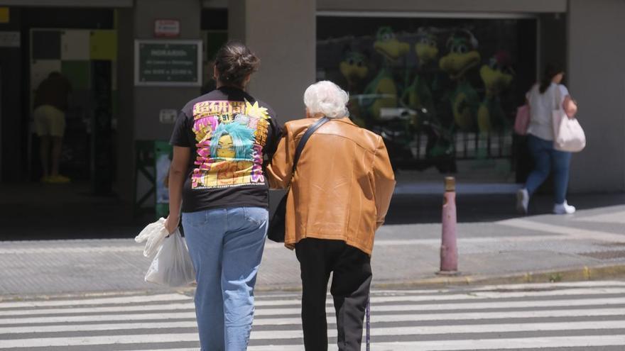 Canarias encabeza el limbo de la dependencia en España a pesar de lograr un descenso récord en sus listas de espera