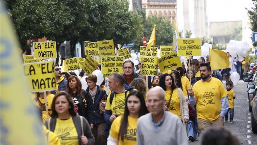 La Red de Madres y Padres Solidarios apoya a la Marea Blanca en Córdoba