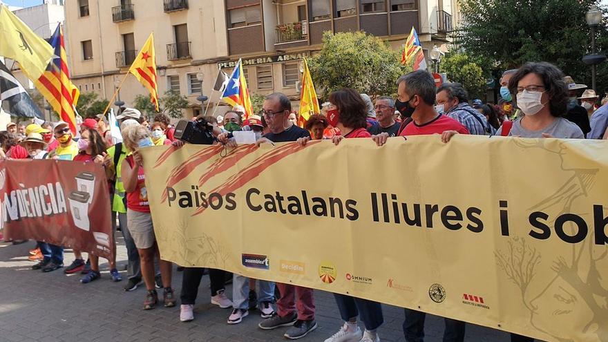 Una marcha independentista catalana sale desde Vinaròs