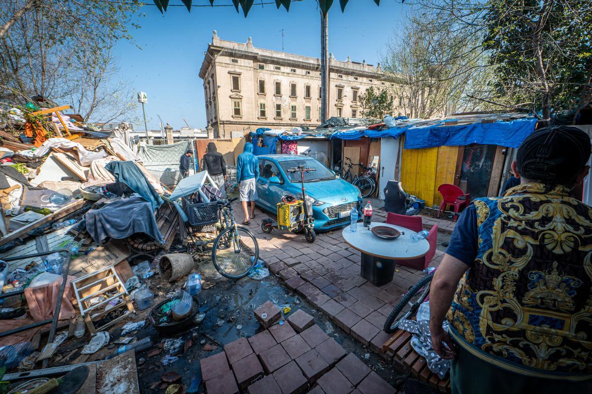 Imágenes del asentamiento del barrio de La Sagrera, desde dentro Imágenes del asentamiento del barrio de La Sagrera, desde dentro