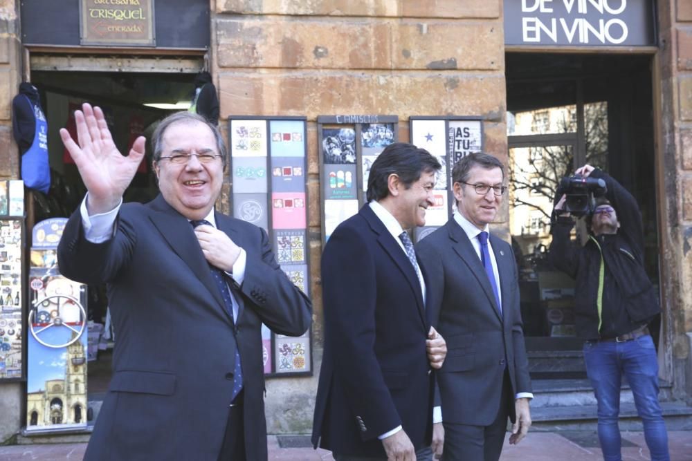 Reunión en Oviedo de los presidentes de Asturias, Galicia y Castilla y León