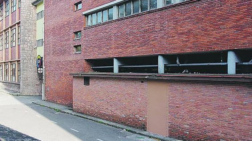 Dos de los edificios del Centro Integrado de Formación Profesional de Avilés.