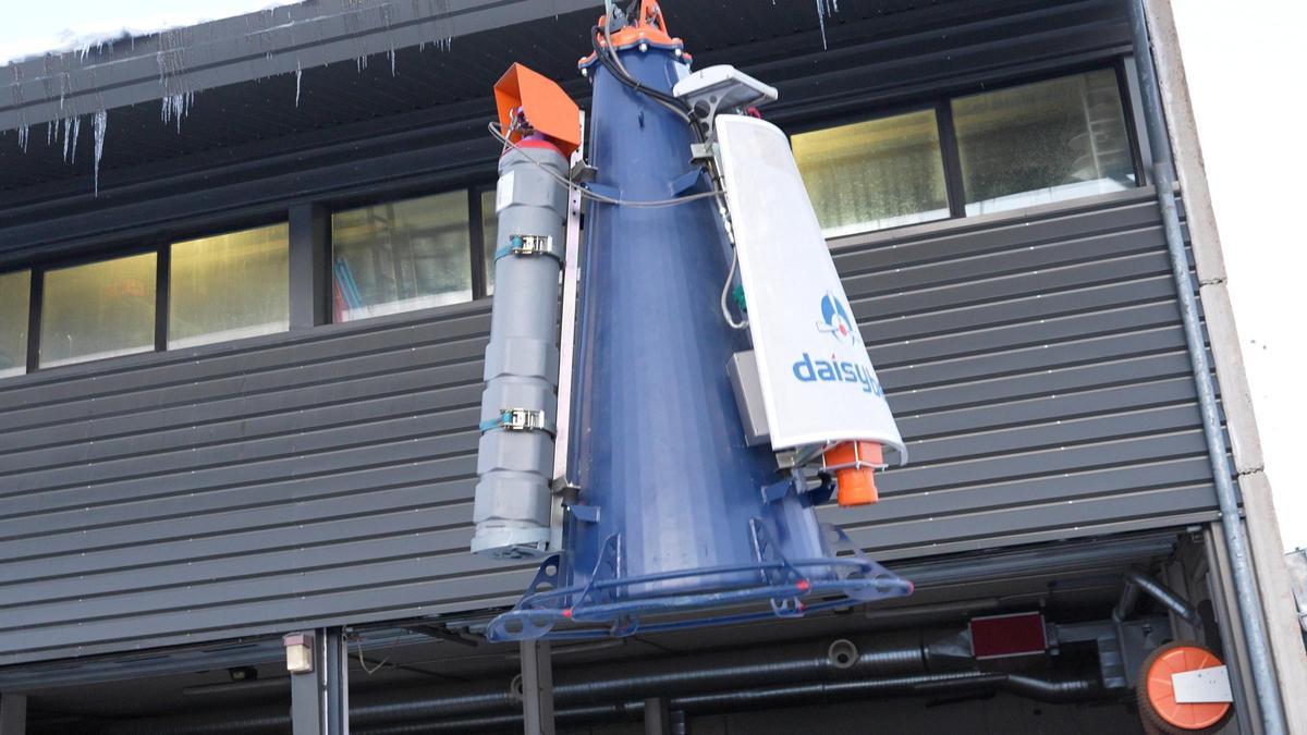 Así provocan los aludes los equipos especializados