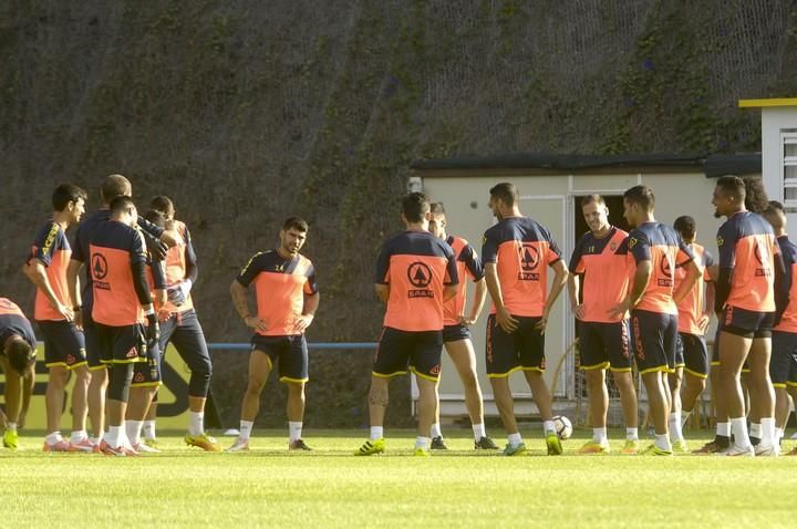 ENTRENAMIENTO DE LA UD LAS PALMAS