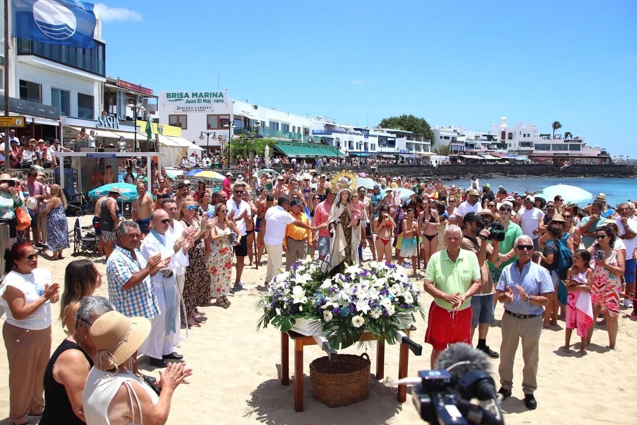 Procesión marítima de la Virgen del Carmen en Playa Blanca
