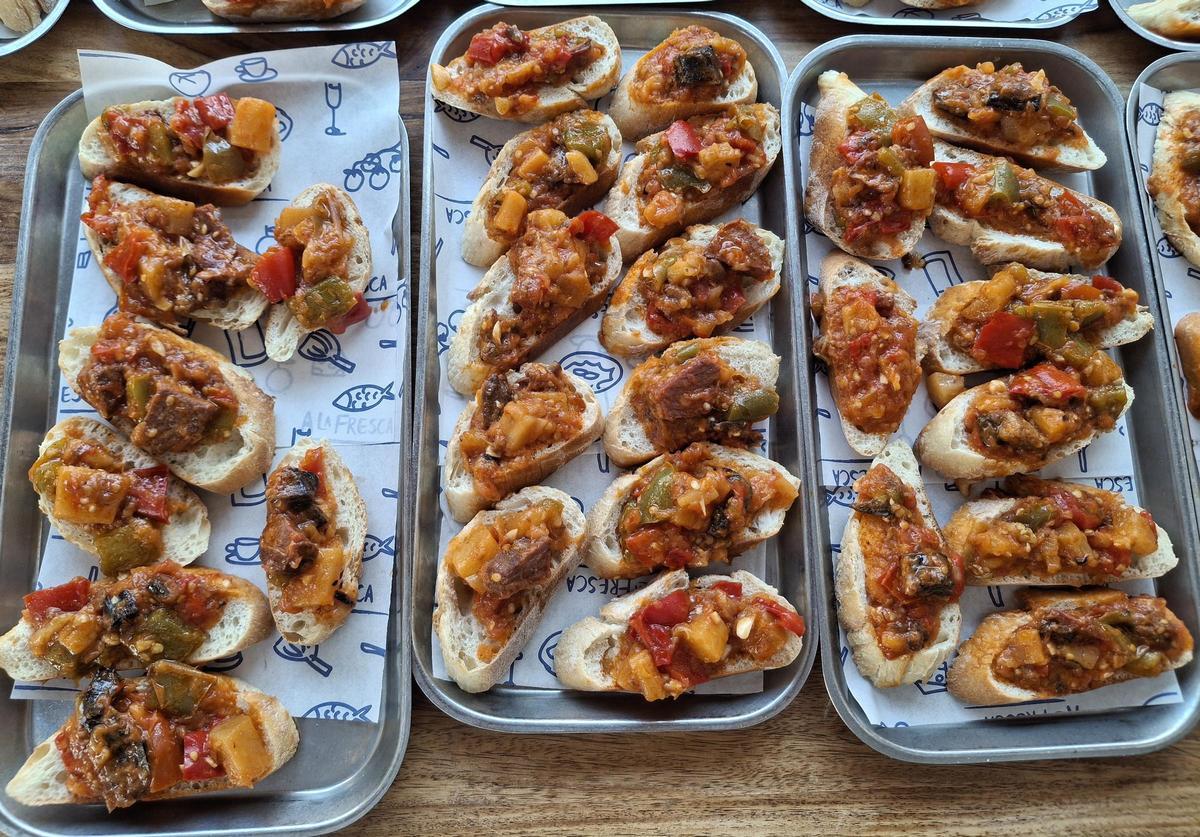 El "tomacat" con "pelletes" y "sangatxo"