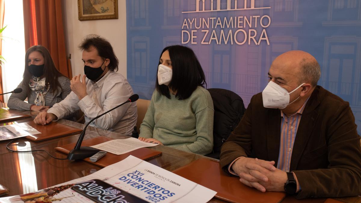 Presentación de los Conciertos Divertidos: Feliciano Ferrero, María Eugenia Cabezas, Manuel Alejandro y Carmen Guil.