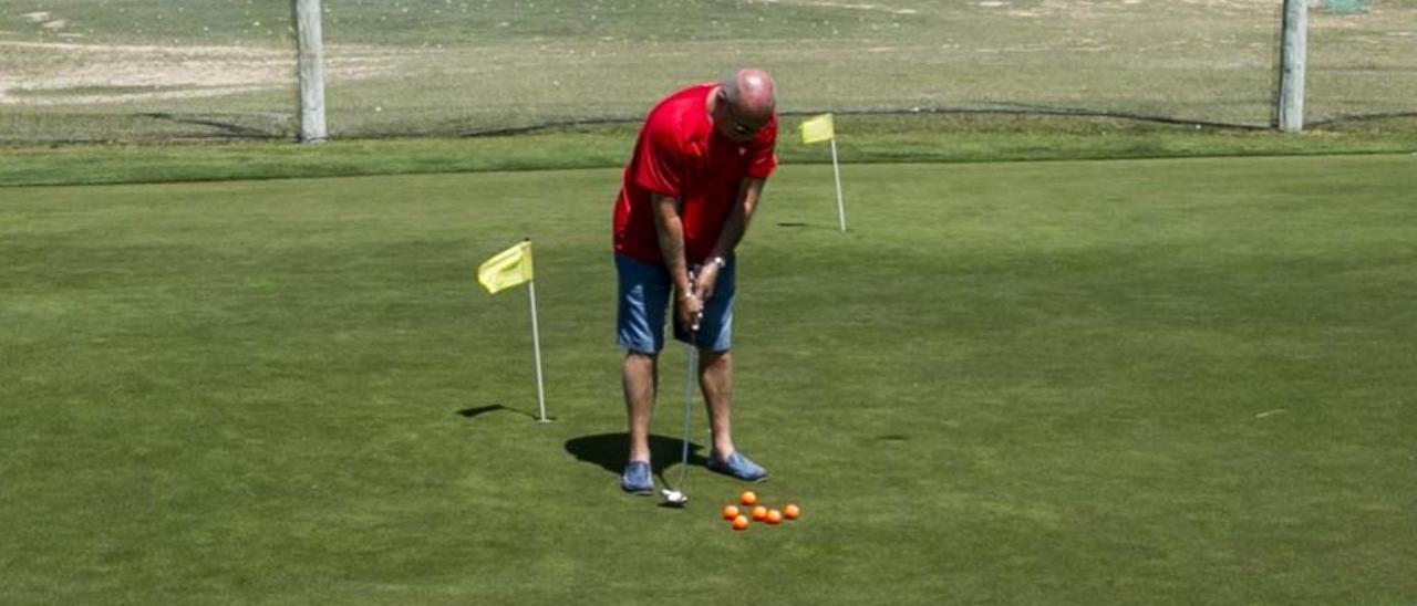 El campo de golf de Elche se marca un «hole in one» con la Diputación