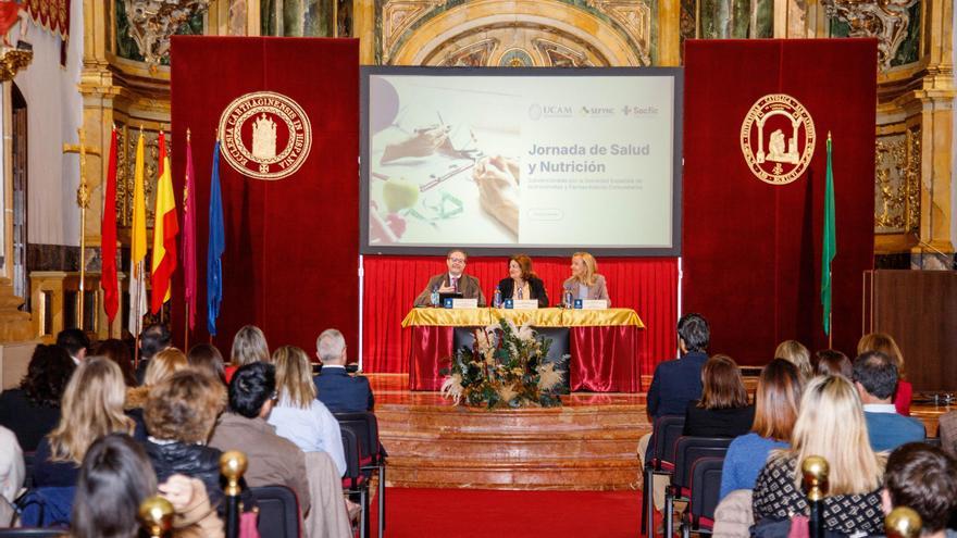 Expertos destacan en la UCAM el valor del farmacéutico en el cuidado nutricional