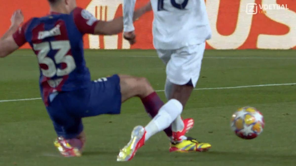 Así fue el pisotón de Dembélé a Cubarsí