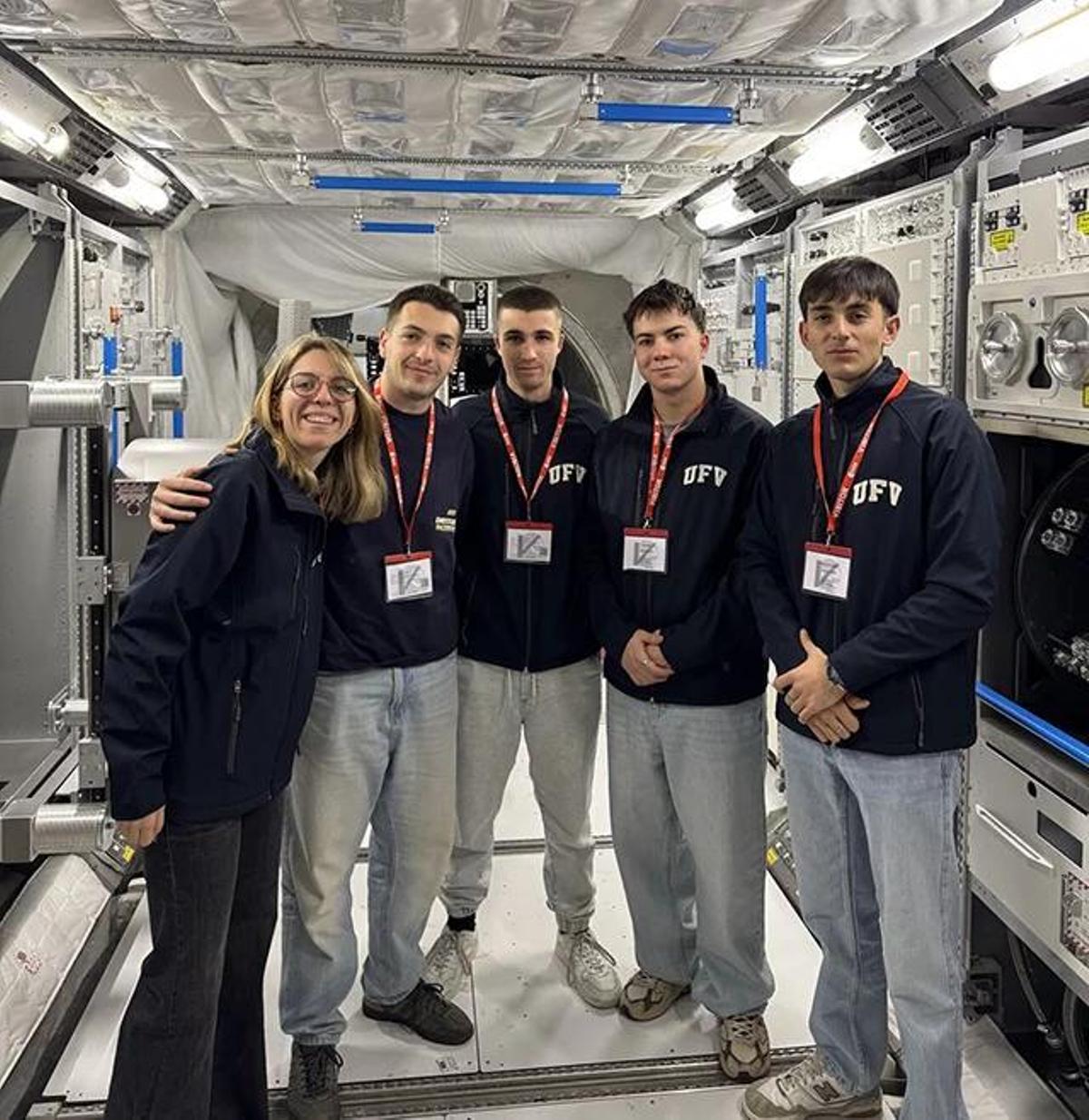 Alumnos de la UFV durante una de las visitas que realizaron