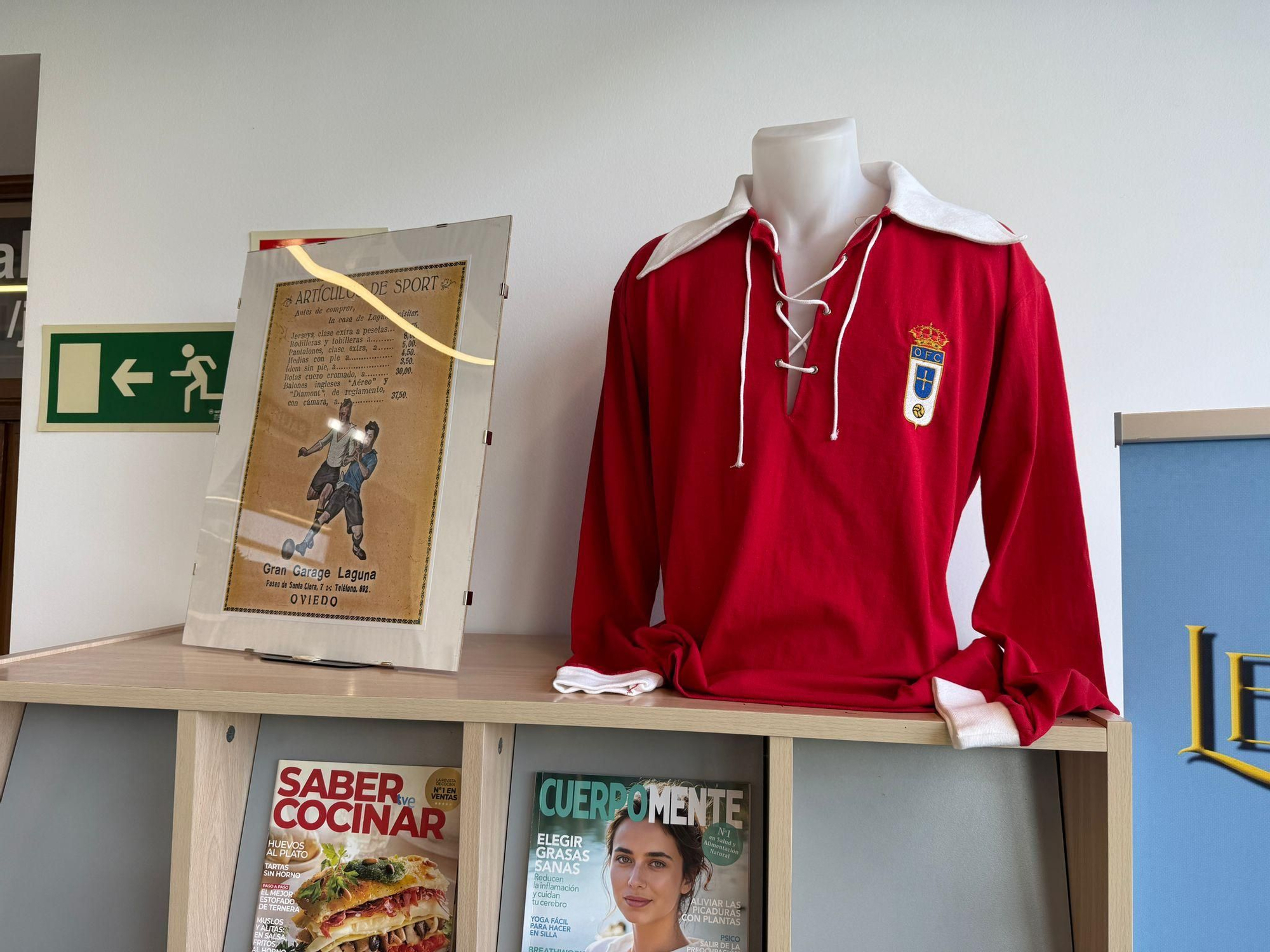 Así fue la inauguración de la exposición Fundadores del Real Oviedo en Lugo de Llanera
