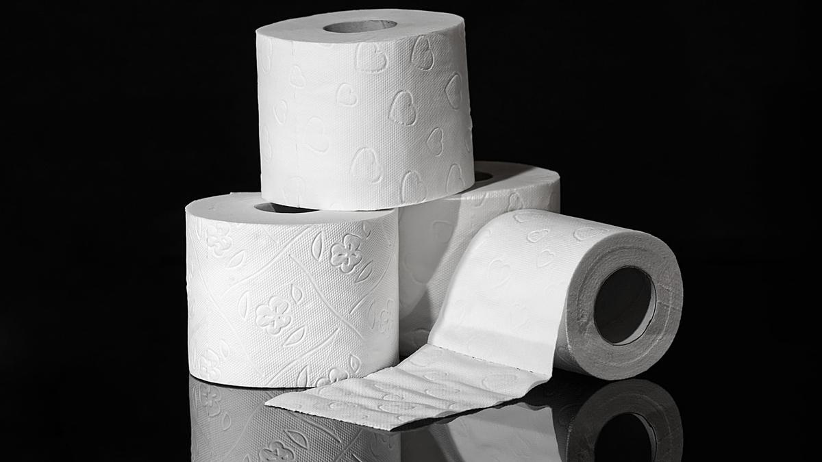 Estos son los tres motivos por los que no deberías volver a usar el papel higiénico según los expertos