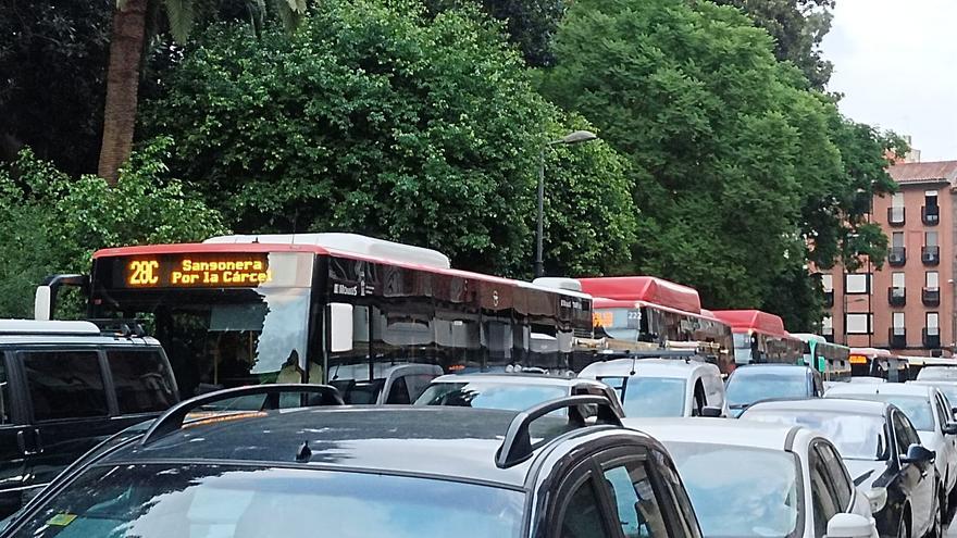 Caos en el barrio del Carmen por el cierre de Marqués de Corvera