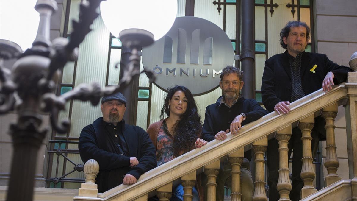 Ivan Ledesma, Clara Queraltó, Josep Maria Fulquet y Joan-Lluís Lluís, ganadores de la NIt de Santa Llúcia.