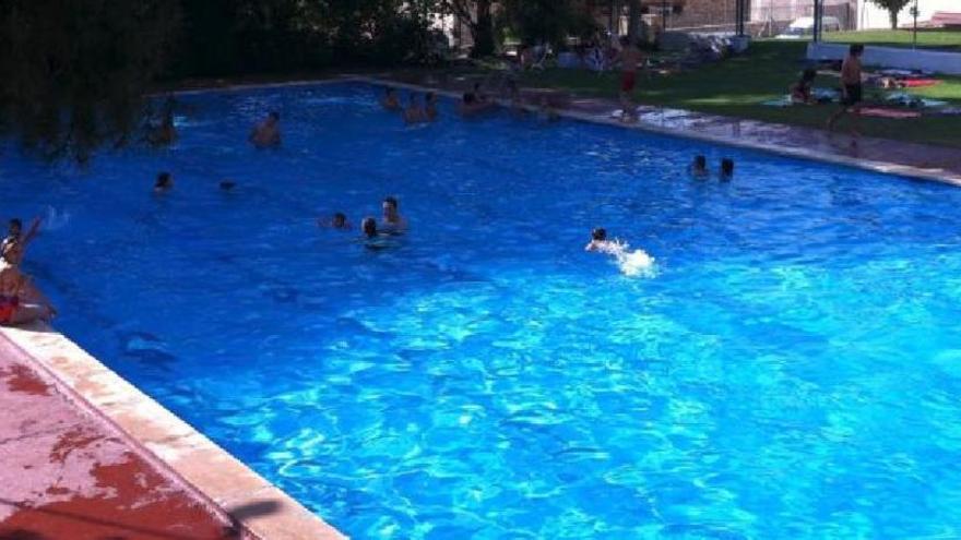 La piscina on van passar els fets | Ajuntament de la Granja d&#039;Escarp