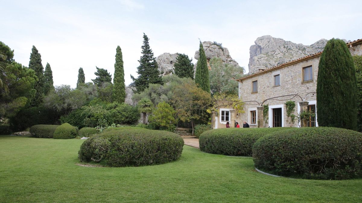 Im Tal von Ariant - die Villa im Mediterranen Garten.