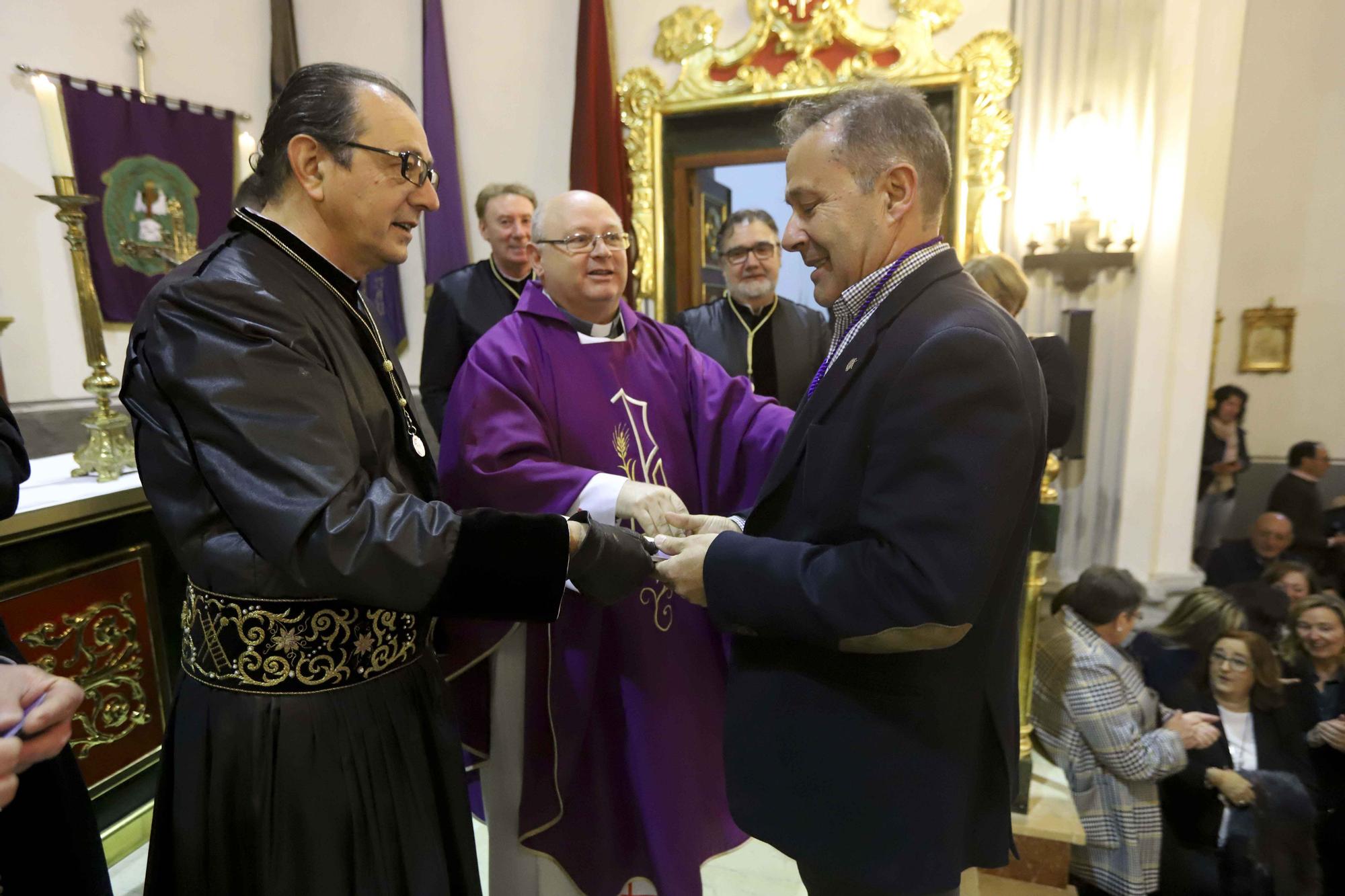 Así fue la última imposición de medallas, en la Semana Santa de Sagunt.