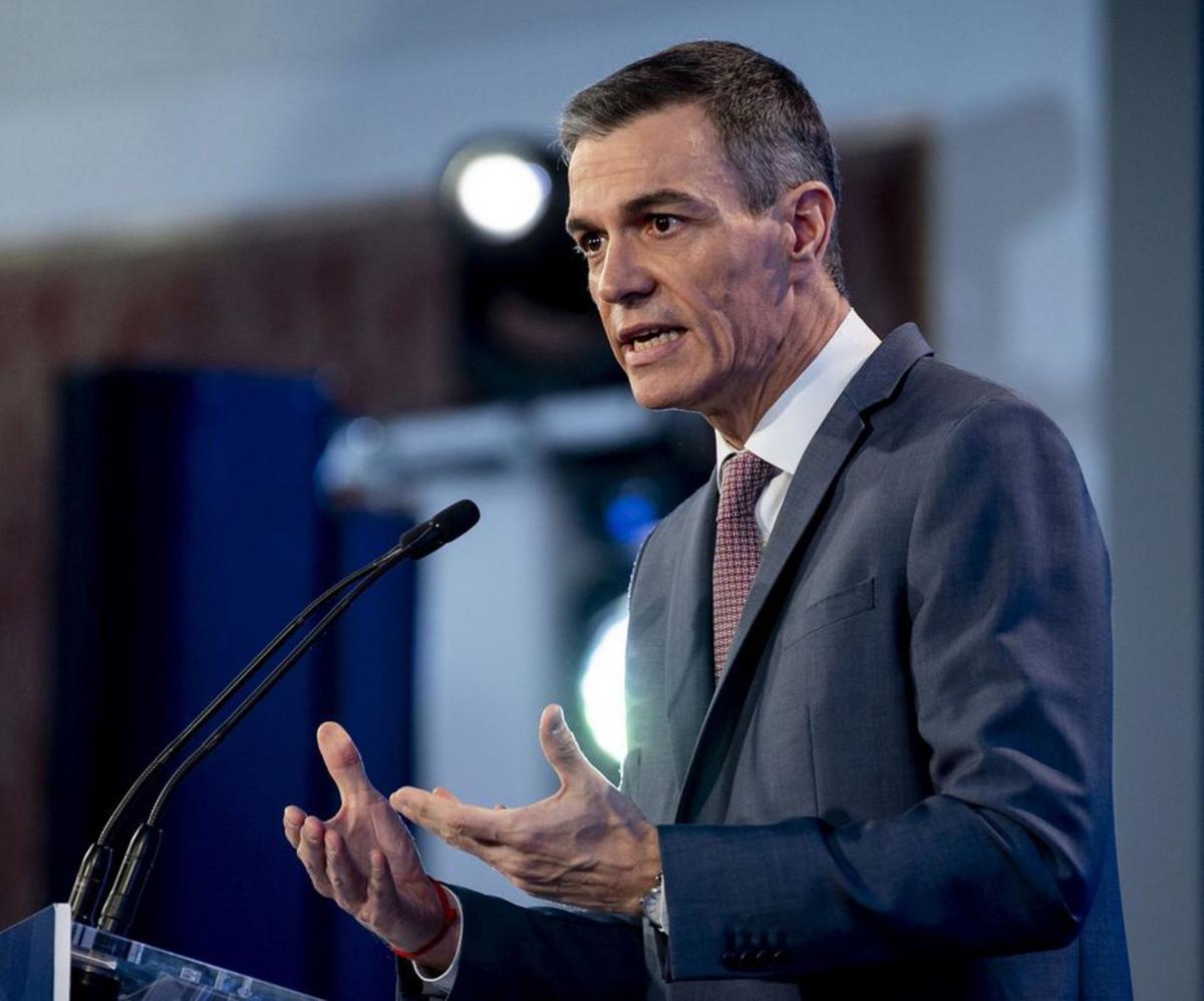 Sánchez acudirà al Congrés per informar del sinistre arran de  la petició del PP