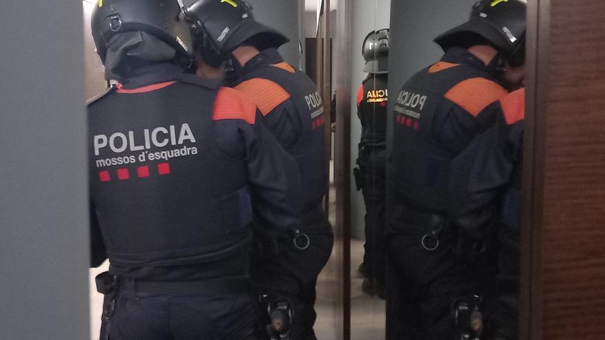 Escorcolls a Piera i Sant Esteve Sesrovires per un operatiu policial contra un grup italià que traficava amb haixix i marihuana