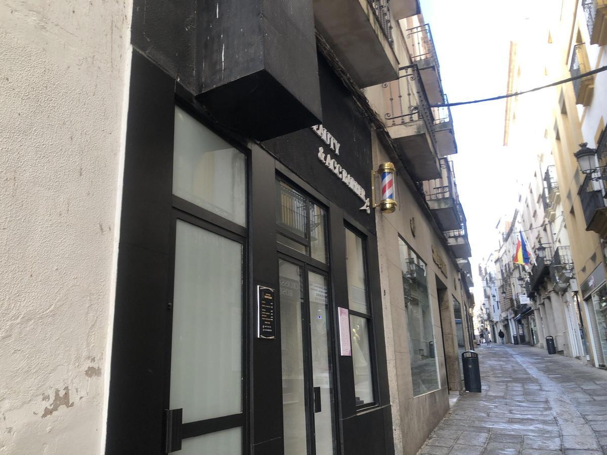 Fotogalería: Un paseo por la calle Pintores de Cáceres