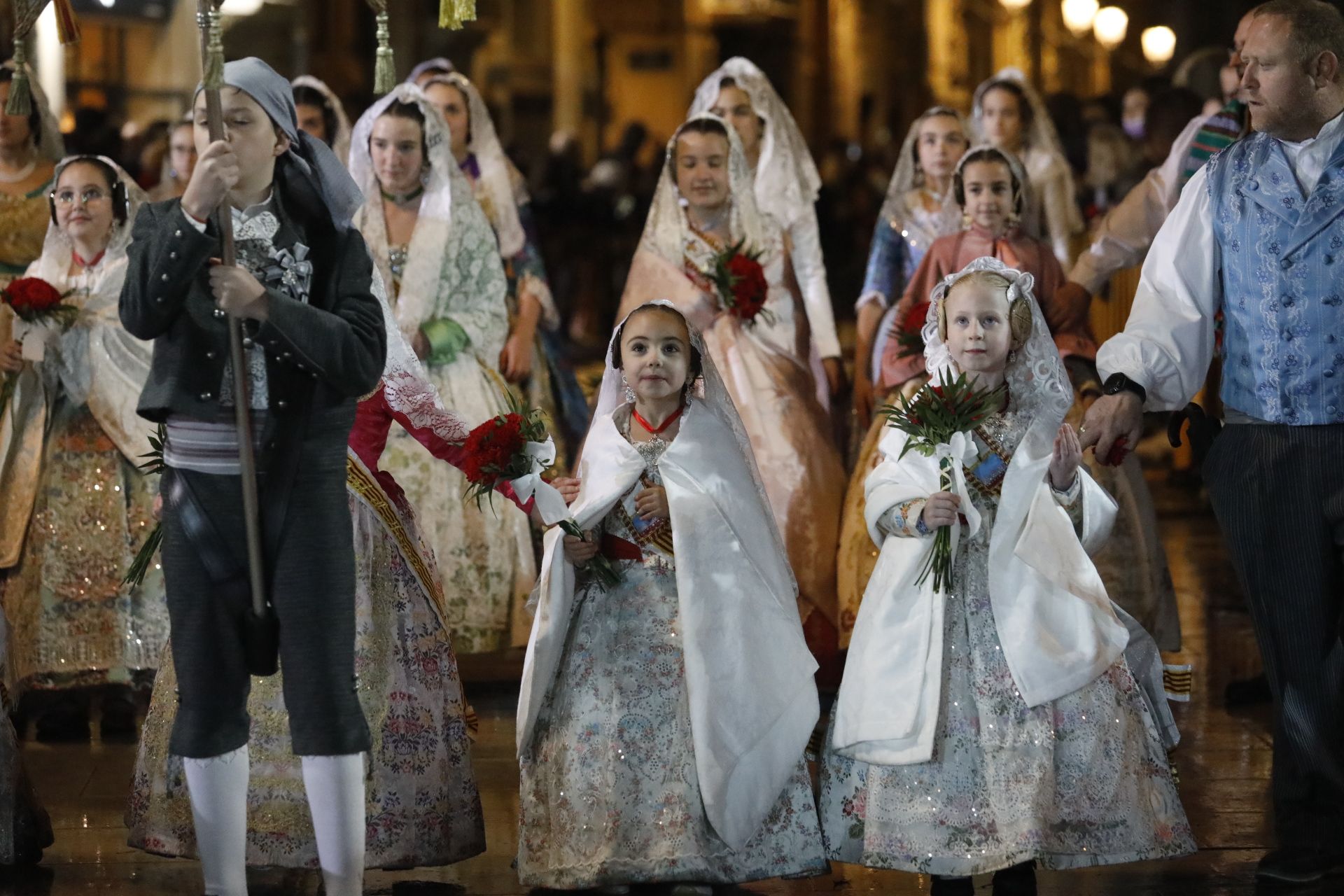 Búscate en el primer día de ofrenda por la calle Quart (entre las 22:00 a las 23:00 horas)