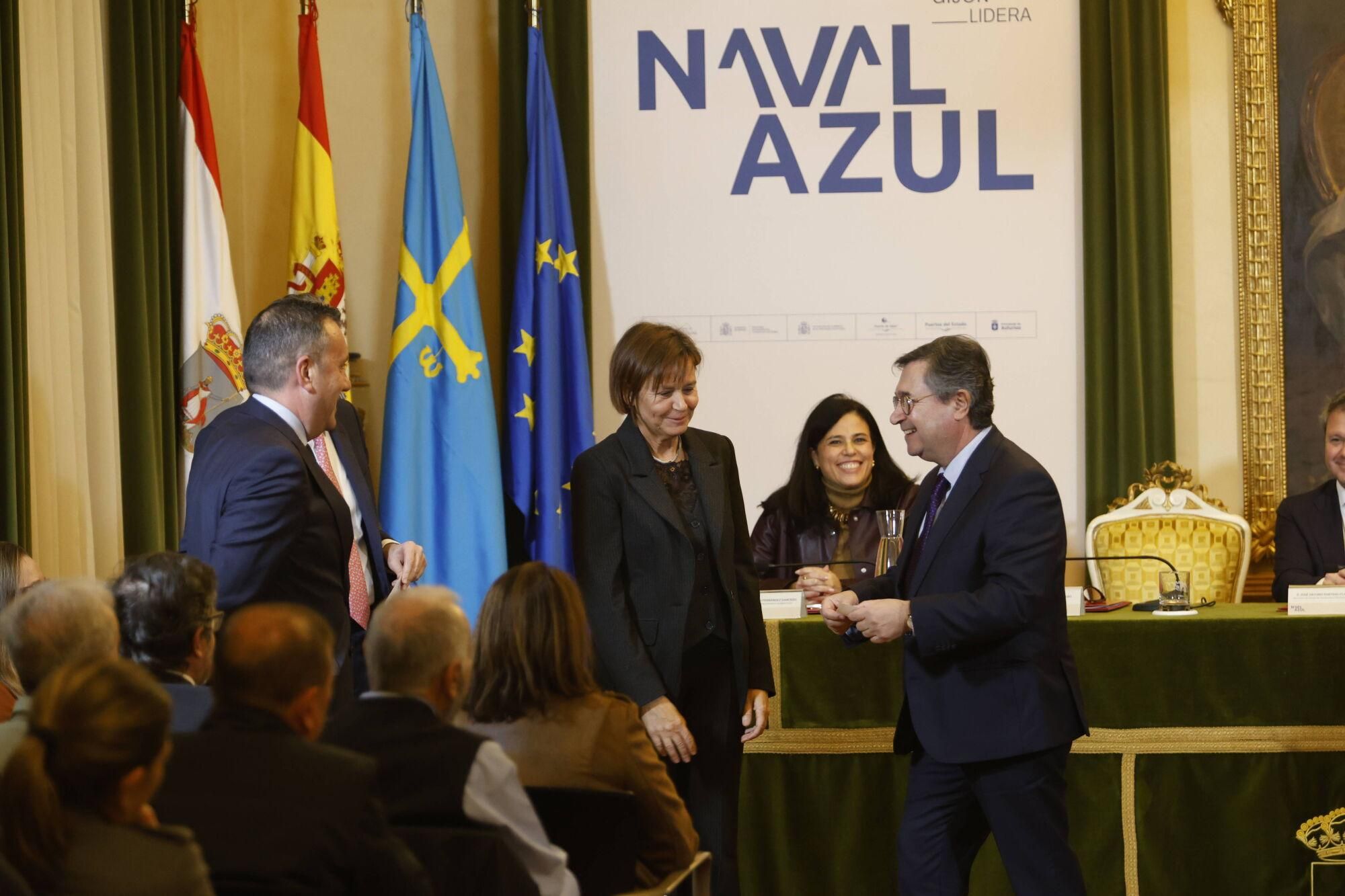 En imágenes: Así fue el acto de compra de los terrenos de Naval Azul