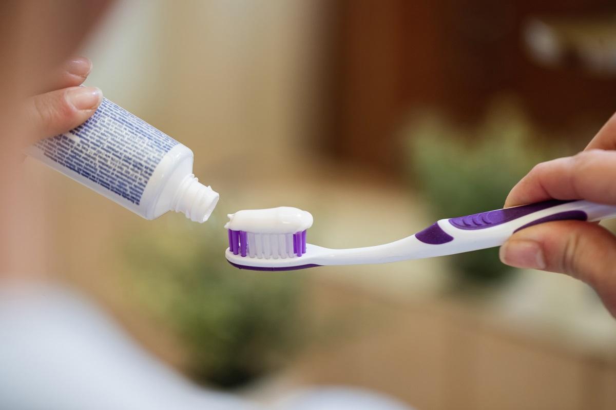 Las pastas de dientes blaqueantes no cosiguen resultados profundos.