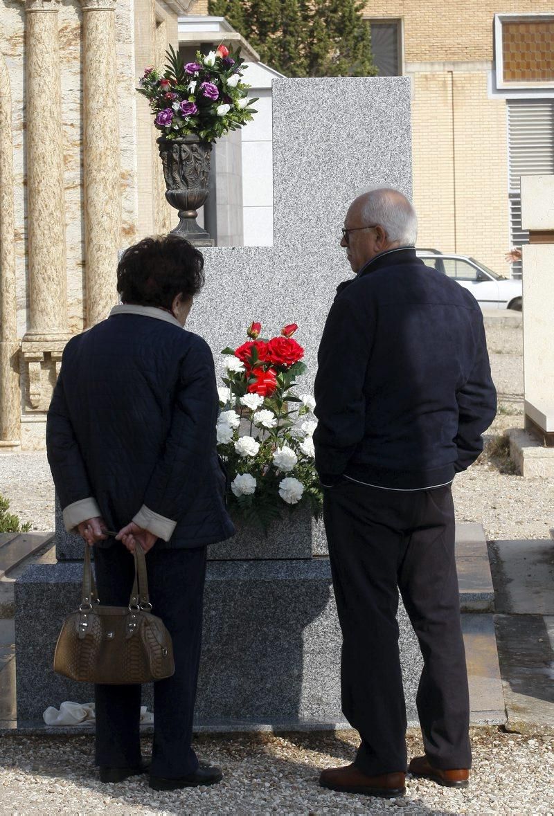 Día de Todos los Santos en el Cementerio de Zaragoza