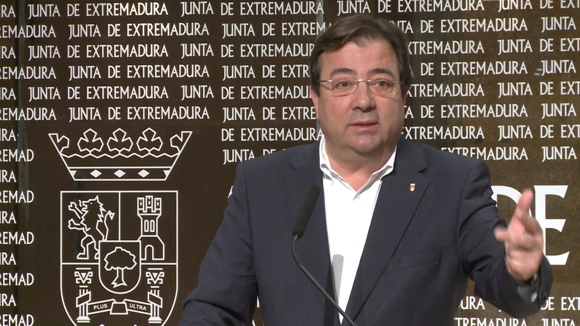 Guillermo Fernández Vara, 30 años al servicio de Extremadura