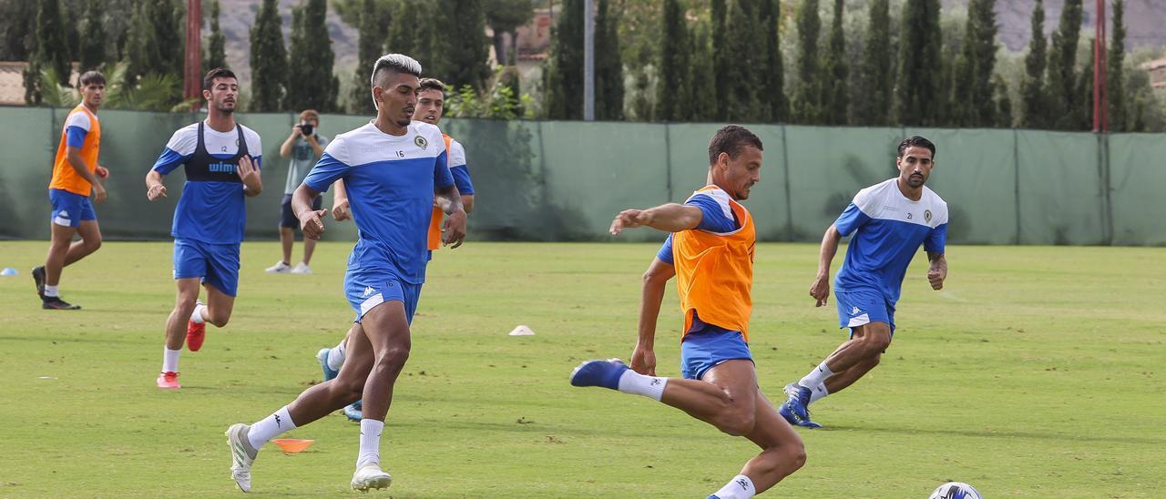 Entrenamiento del Hércules CF en Fontcalent