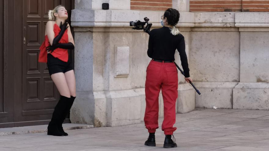 Paralizan una performance en la puerta del Arzobispado durante la procesión de San Vicente