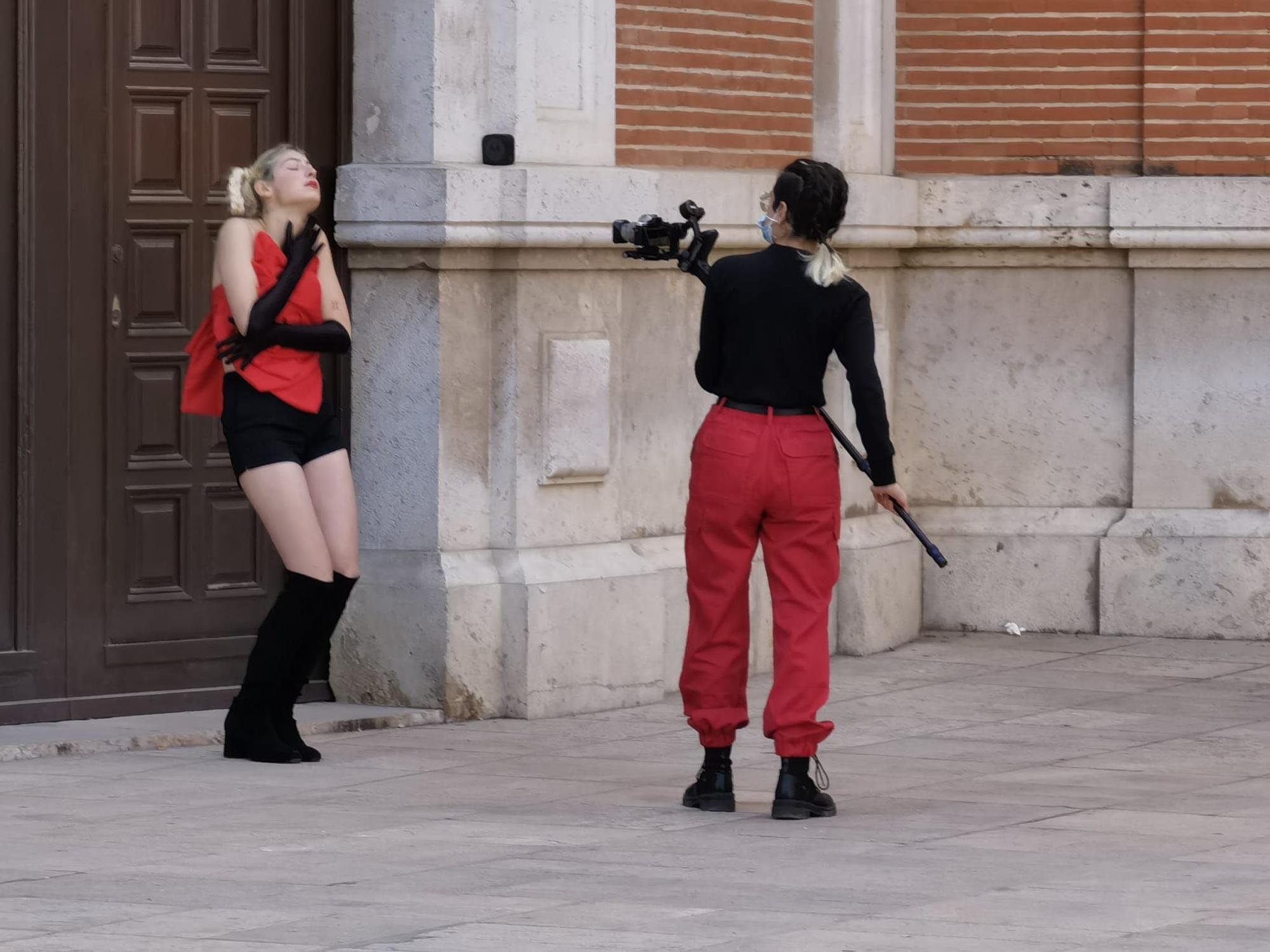 Paralizan una performance en la puerta del Arzobispado durante la procesión de San Vicente